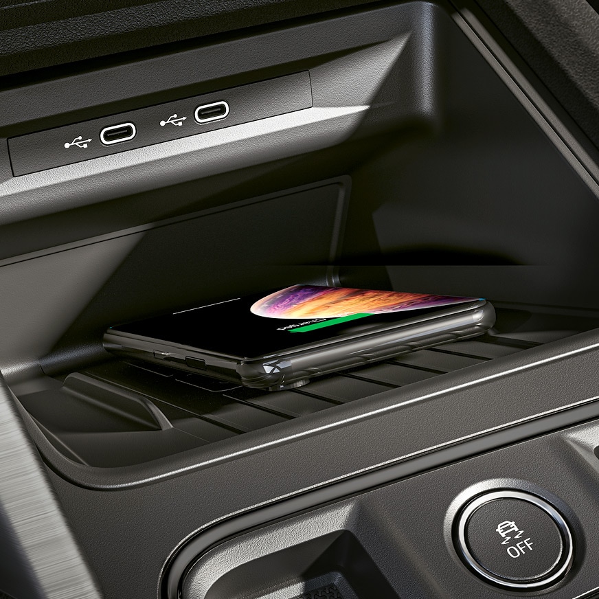  charge your smartphone when you place it in the CUPRA Formentor’s console.  